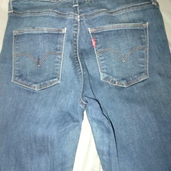 Slimming Skinny Women's Levi's Size 28